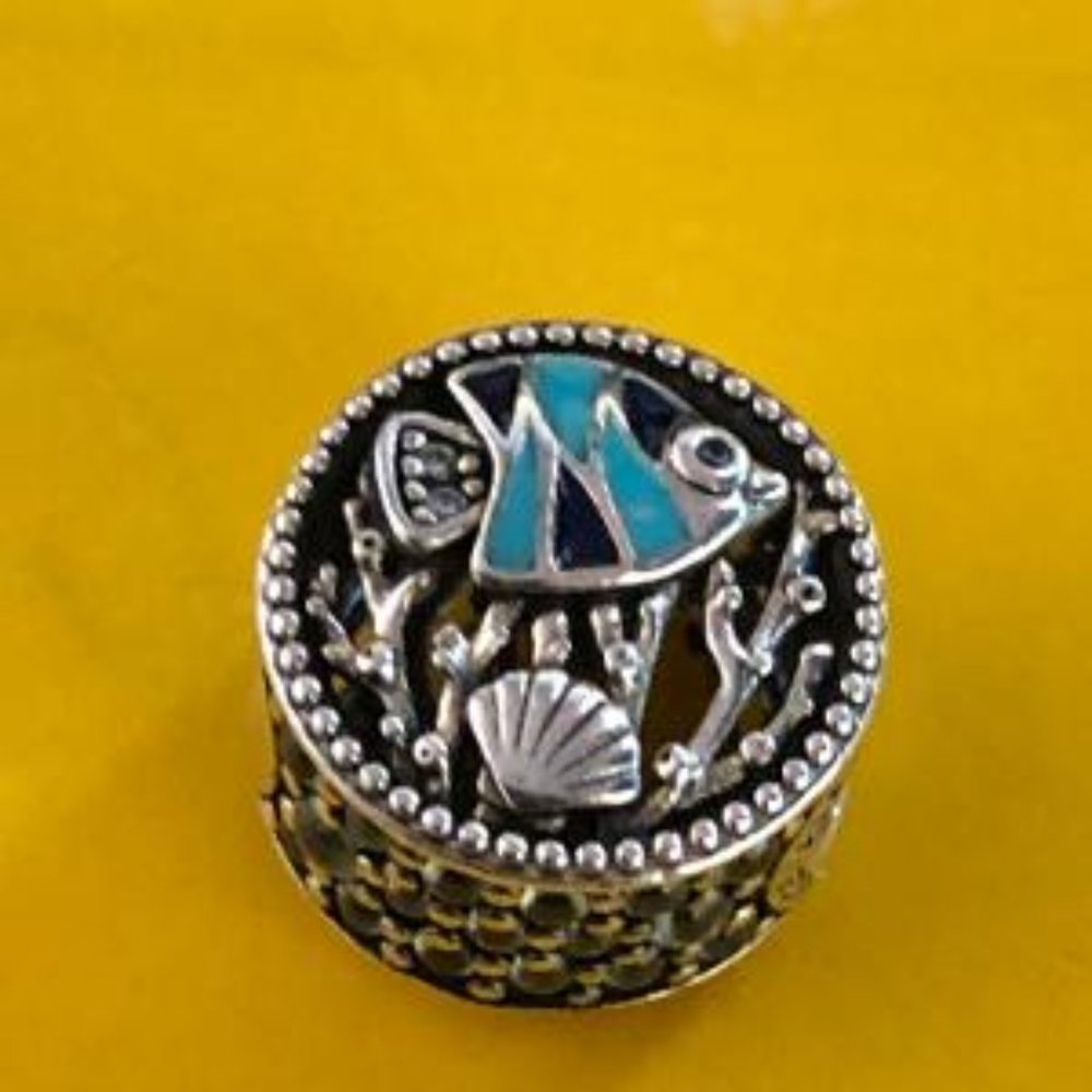 PANDORA OCEAN LIFE CHARM